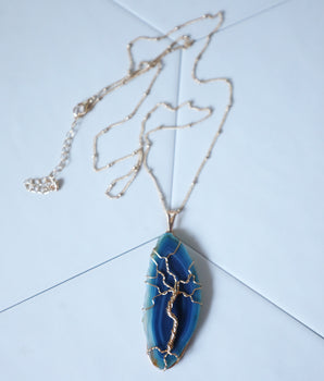 Tree of Life Agate Slice Necklace - Blue