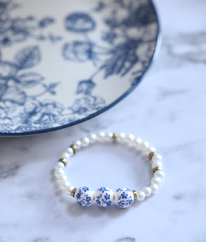 High Tea Blue Daisy Bracelet